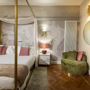https://renascentia-garden-relais.it-tuscanyhotel.com